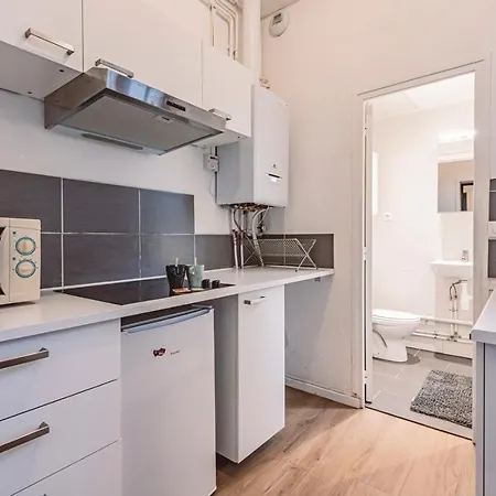 דירה Le Jardinet, Face A La Cathedrale, Baignoire - Rdc