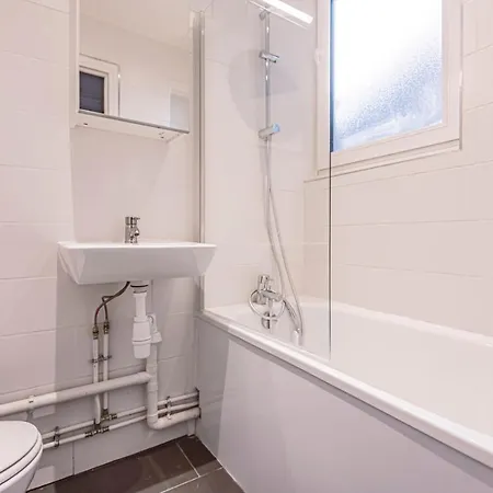 דירה Le Jardinet, Face A La Cathedrale, Baignoire - Rdc ריימס