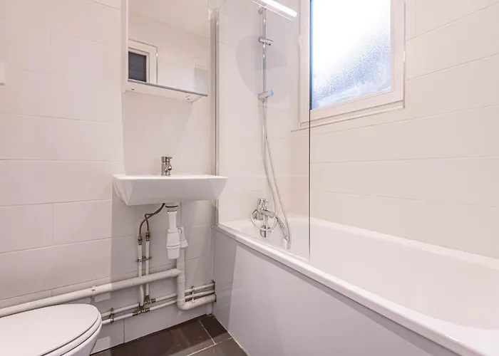 דירה Le Jardinet, Face A La Cathedrale, Baignoire - Rdc ריימס