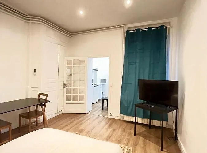 Le Jardinet, Face A La Cathedrale, Baignoire - Rdc